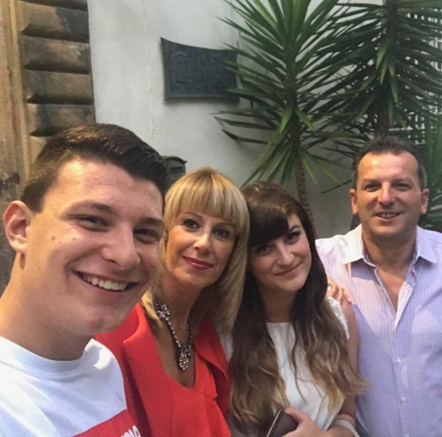 Hotel Casa Diocesana Di Лукка Екстер'єр фото