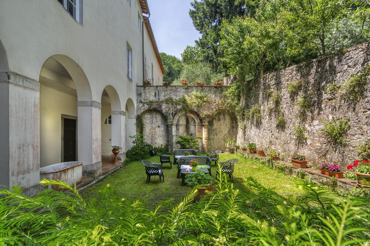 Hotel Casa Diocesana Di Лукка Екстер'єр фото