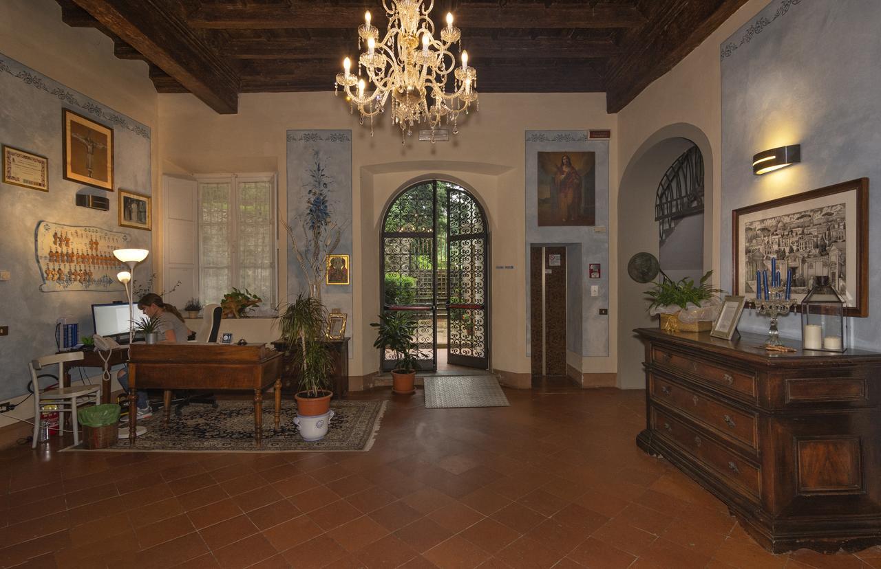 Hotel Casa Diocesana Di Лукка Екстер'єр фото